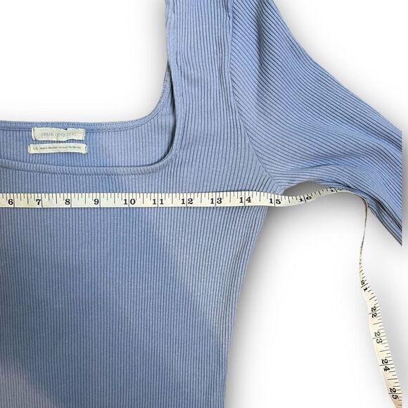 UO Urban Outfitters Square Neck Ribbed Ling Sleeve Crop Top L - Picture 7 of 9